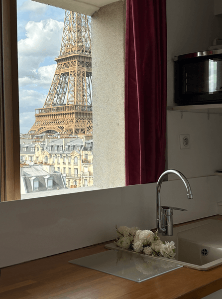 Жилье с видом на Эйфелеву башню эйфелева башня жилье рядом